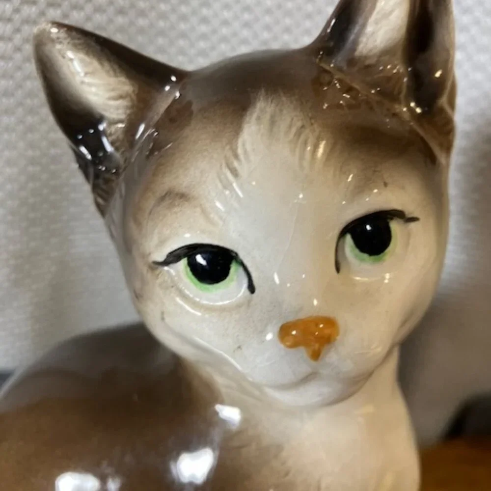 Mid Century Modern Ceramic Cat/Kitten by Nippon Yoko Boeki Co. 7.5